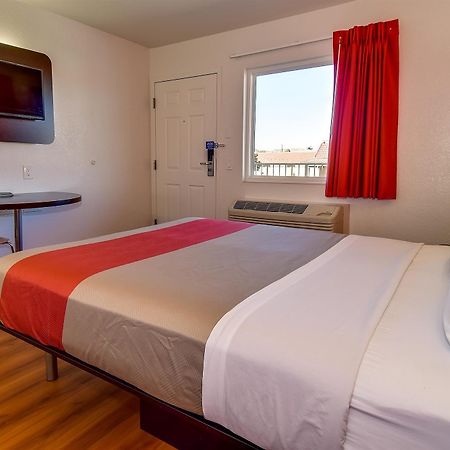 Motel 6-Riverside, Ca - South ภายนอก รูปภาพ