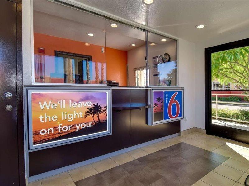 Motel 6-Riverside, Ca - South ภายนอก รูปภาพ